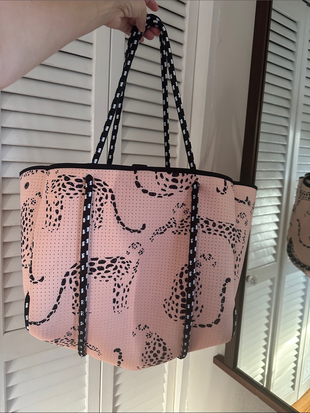 Pop Ups Brand Pretty Pink II Everyday Tote - Picture 2 of 8
